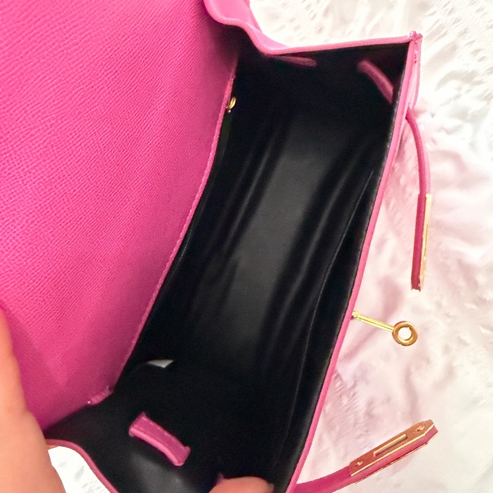 Elegant Pink Handbag - Picture 6 of 6